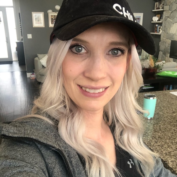 Meet your Posher, Heather - Picture 1 of 1